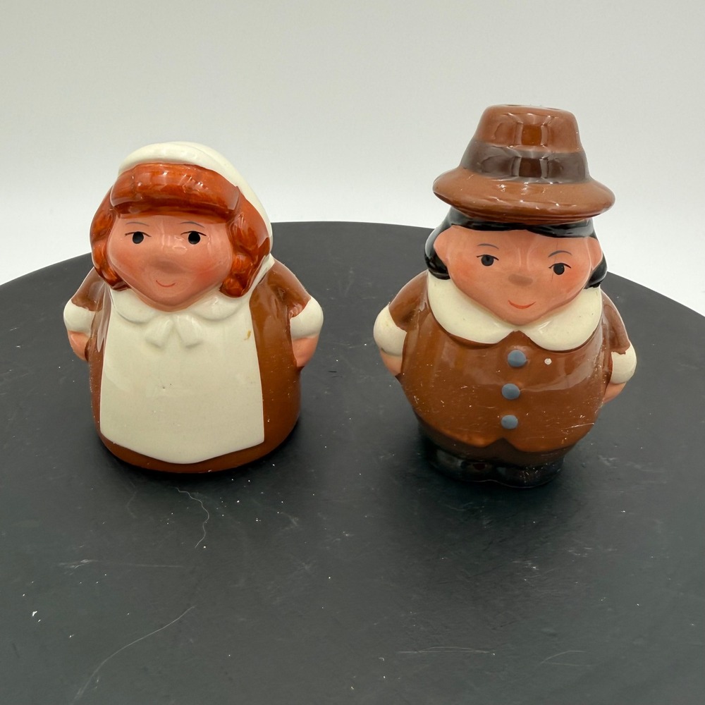 Publix The Lilgrim Pair Thanksgiving Salt and Pepper Shakers 2005 Encore Edition